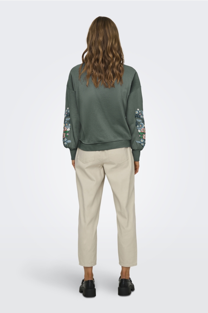 ONLBROOKE L/S O-NECK FLOWER SWT NOO 15216364 BALSAM GREEN/SLEEVE MULTI FLOWERS